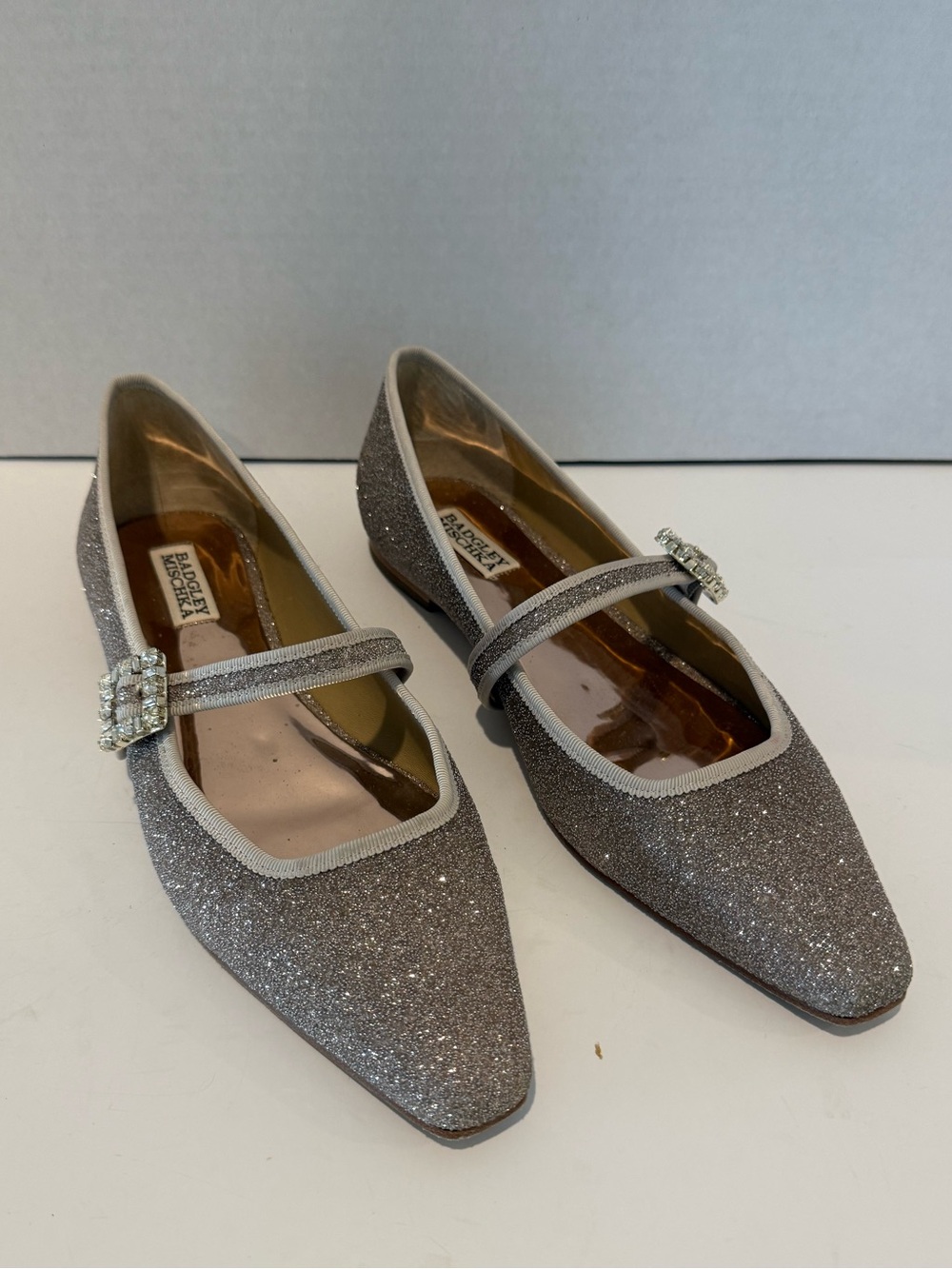 Badgley Mischka Women's Brystol Mary Jane Flat Glittery Gold SZ 9.5